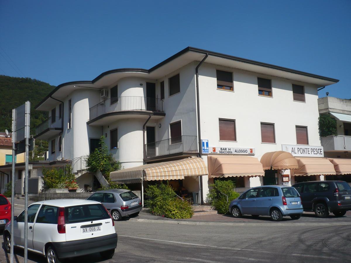 Castelgomberto Alloggio Al Ponte מראה חיצוני תמונה
